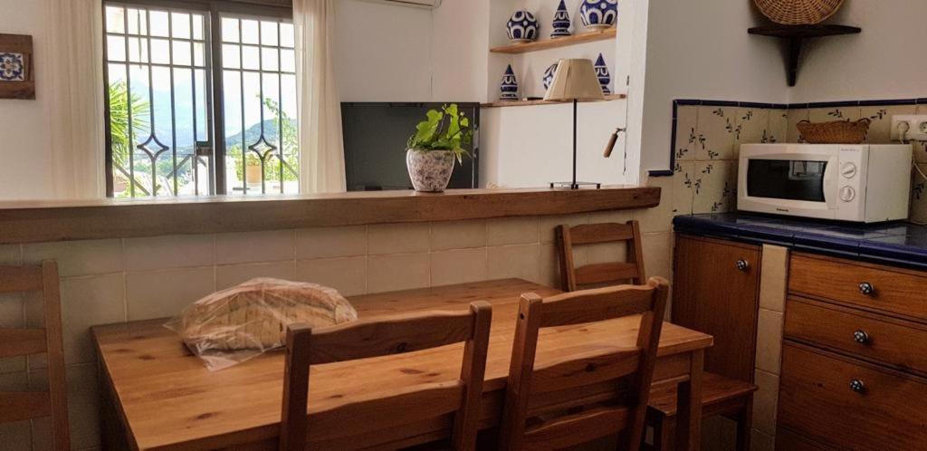 Holiday home Casas De Almajar Prado Del Rey