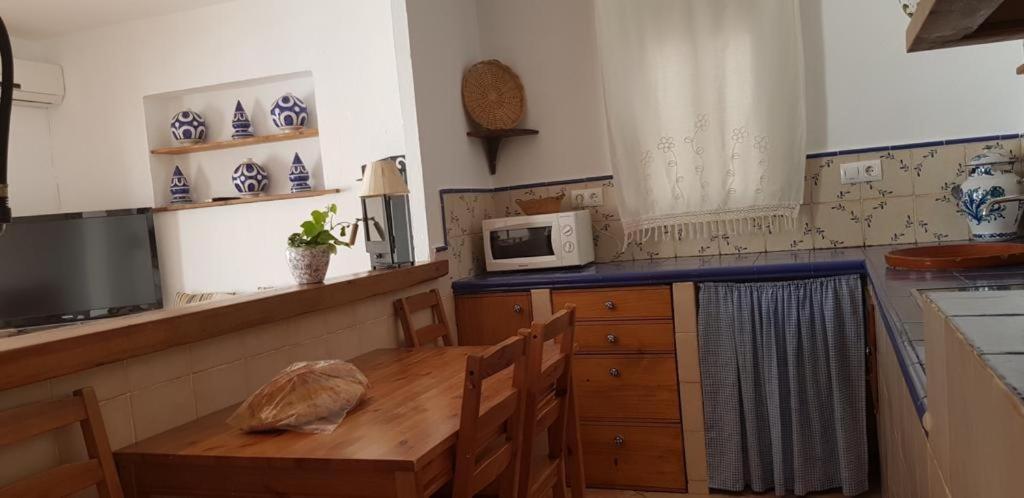 Casas De Almajar * Prado Del Rey